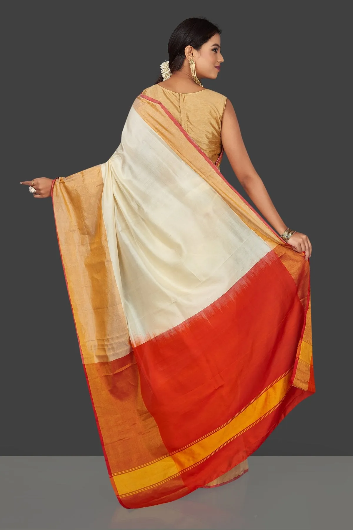 90J787 Off White Uppada Silk Sari with Golden Zari Border