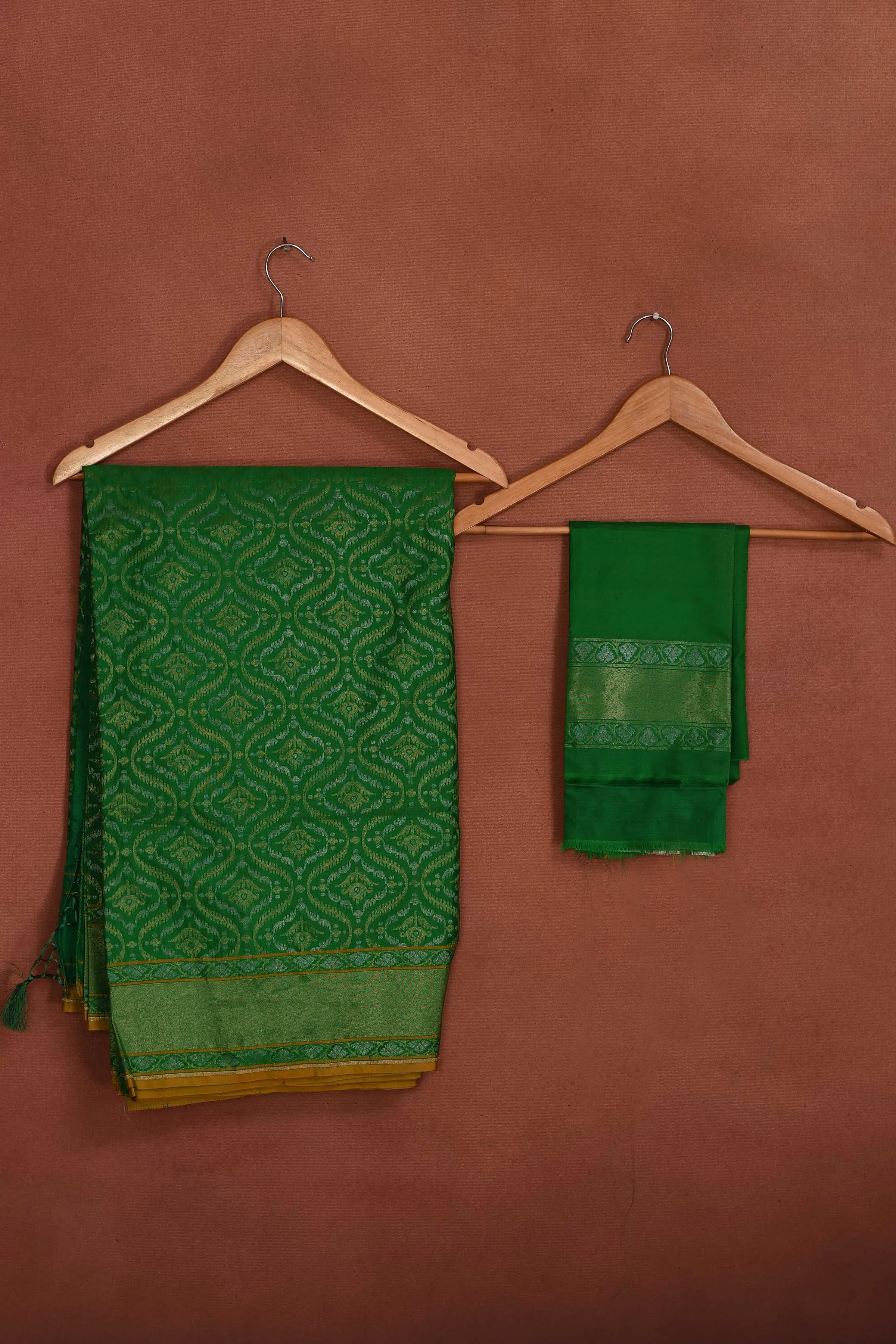 91A173-RO Green Katan Silk Banarasi Saree with Zari Work