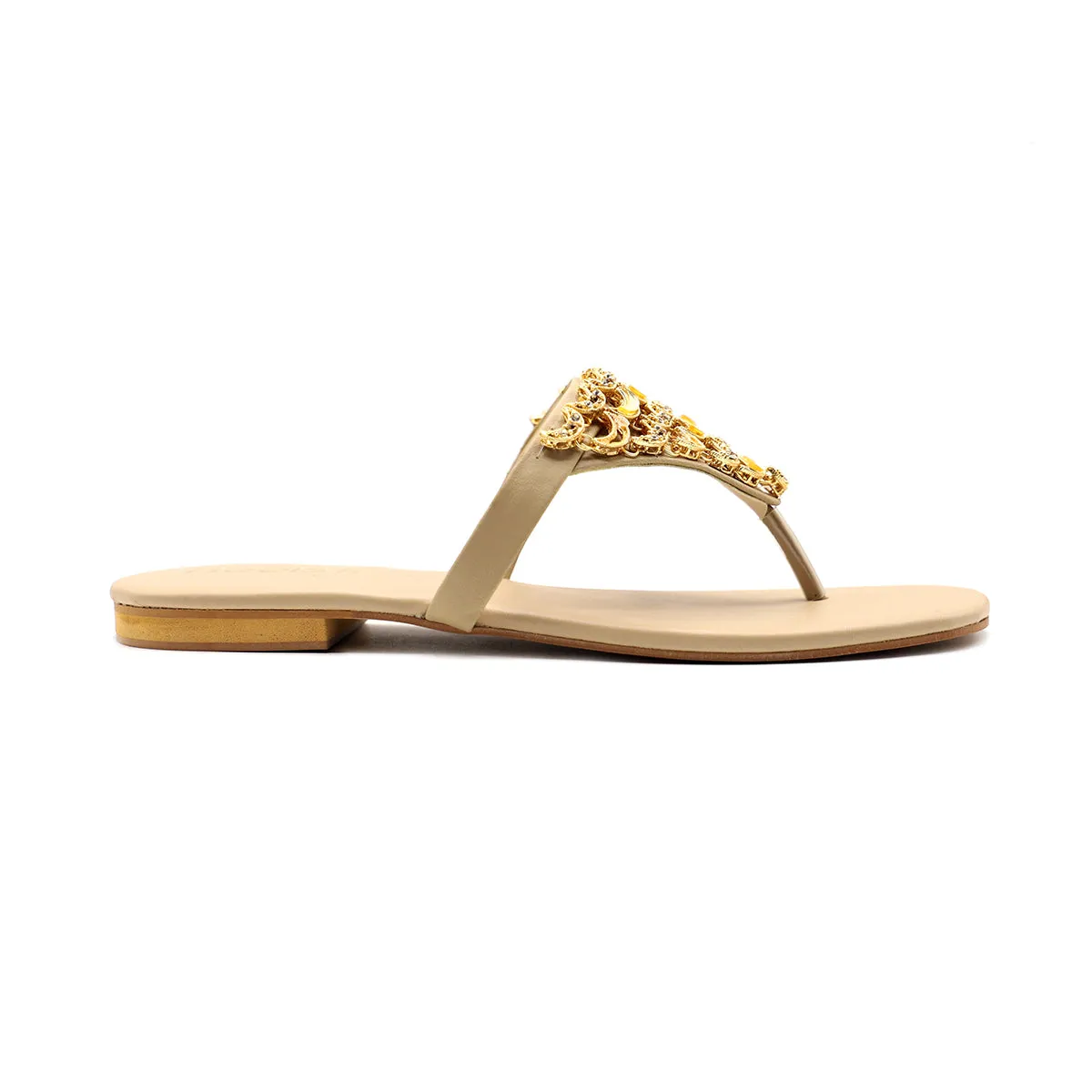 Beige Fancy Chappal 010104