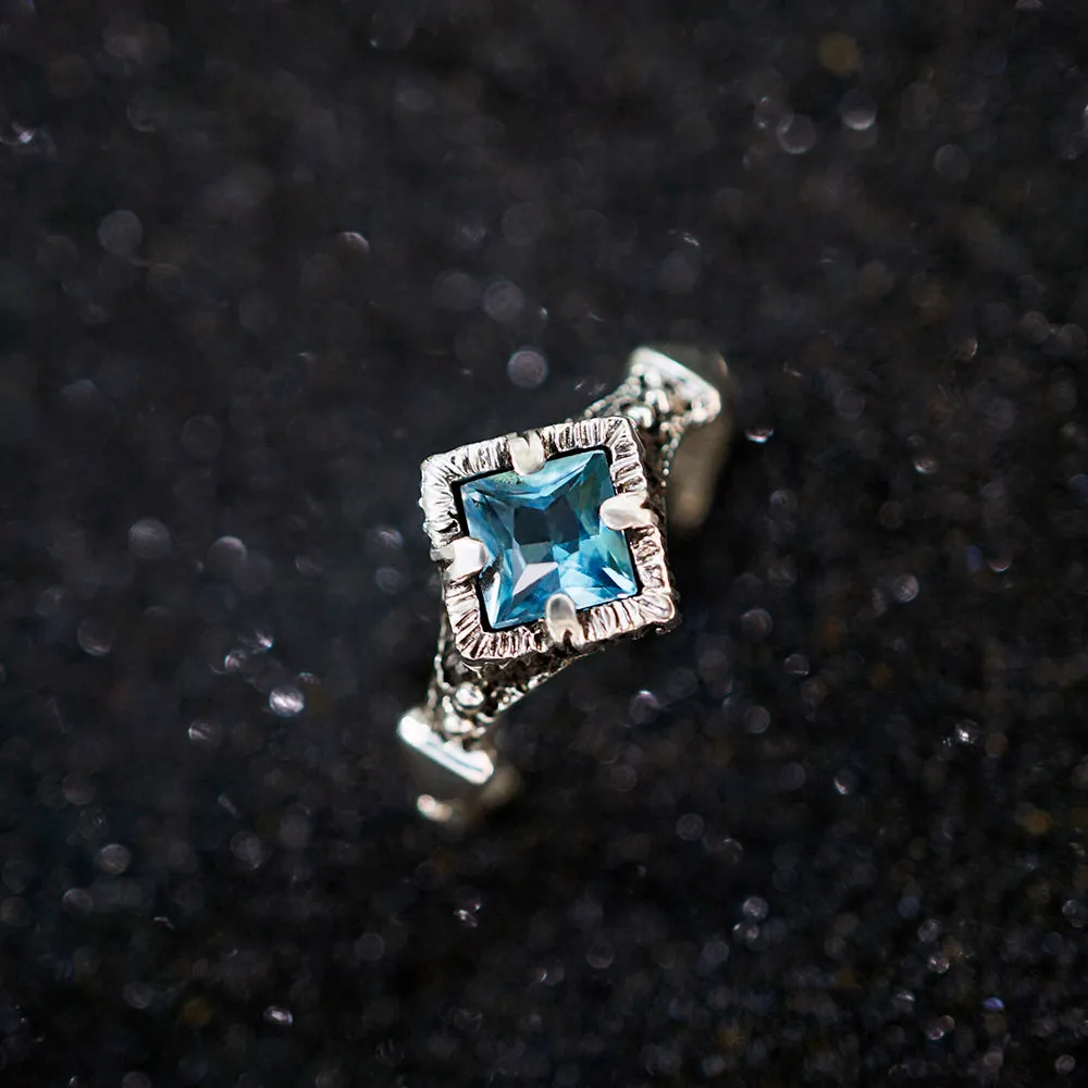 Blue Topaz ring VIRGIN BLUE