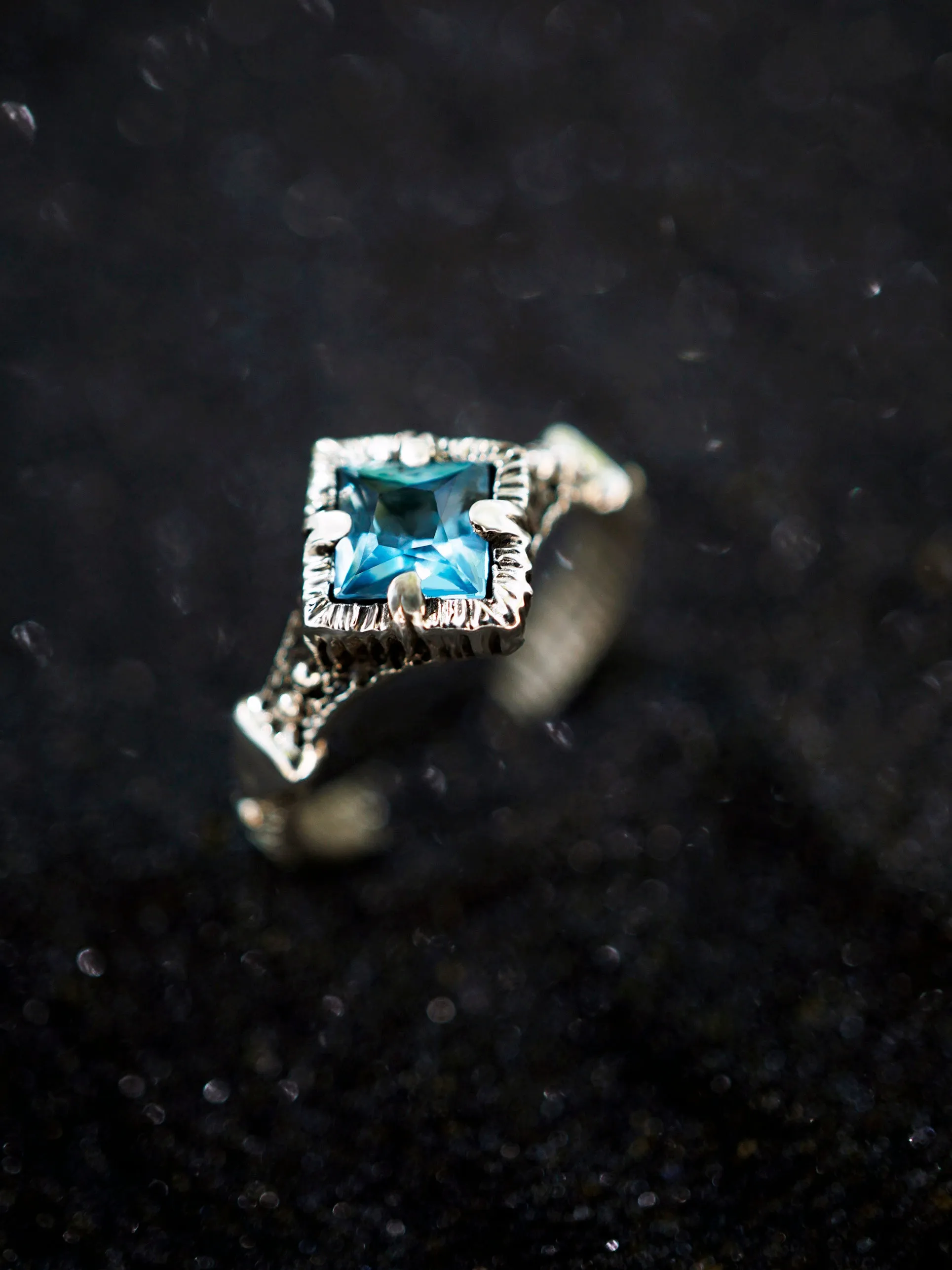 Blue Topaz ring VIRGIN BLUE