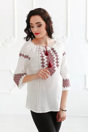 Embroidered Blouse Olena”