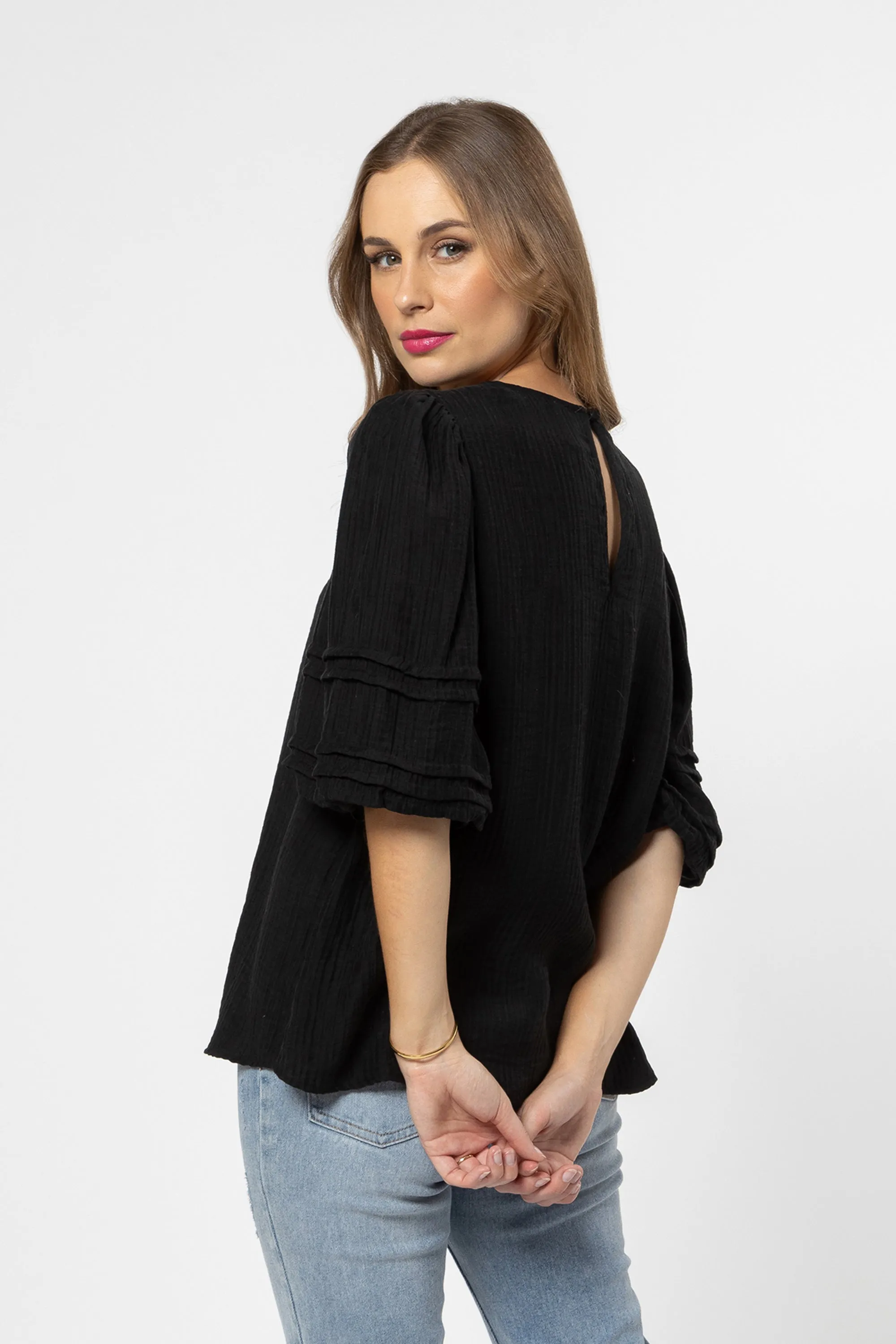 Fateful Black Linen Puff Mid Sleeve Top