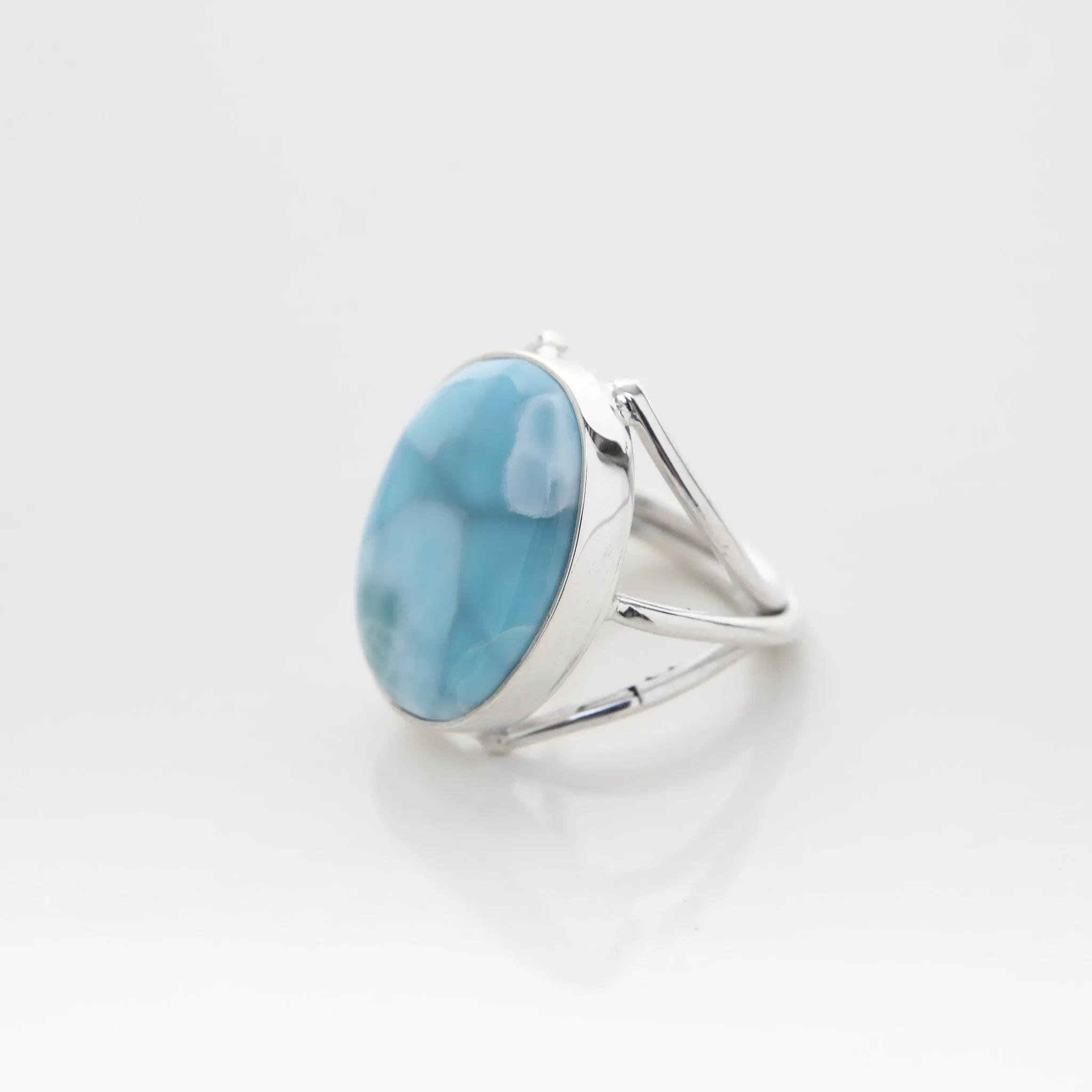 Larimar Ring Yhaminnha