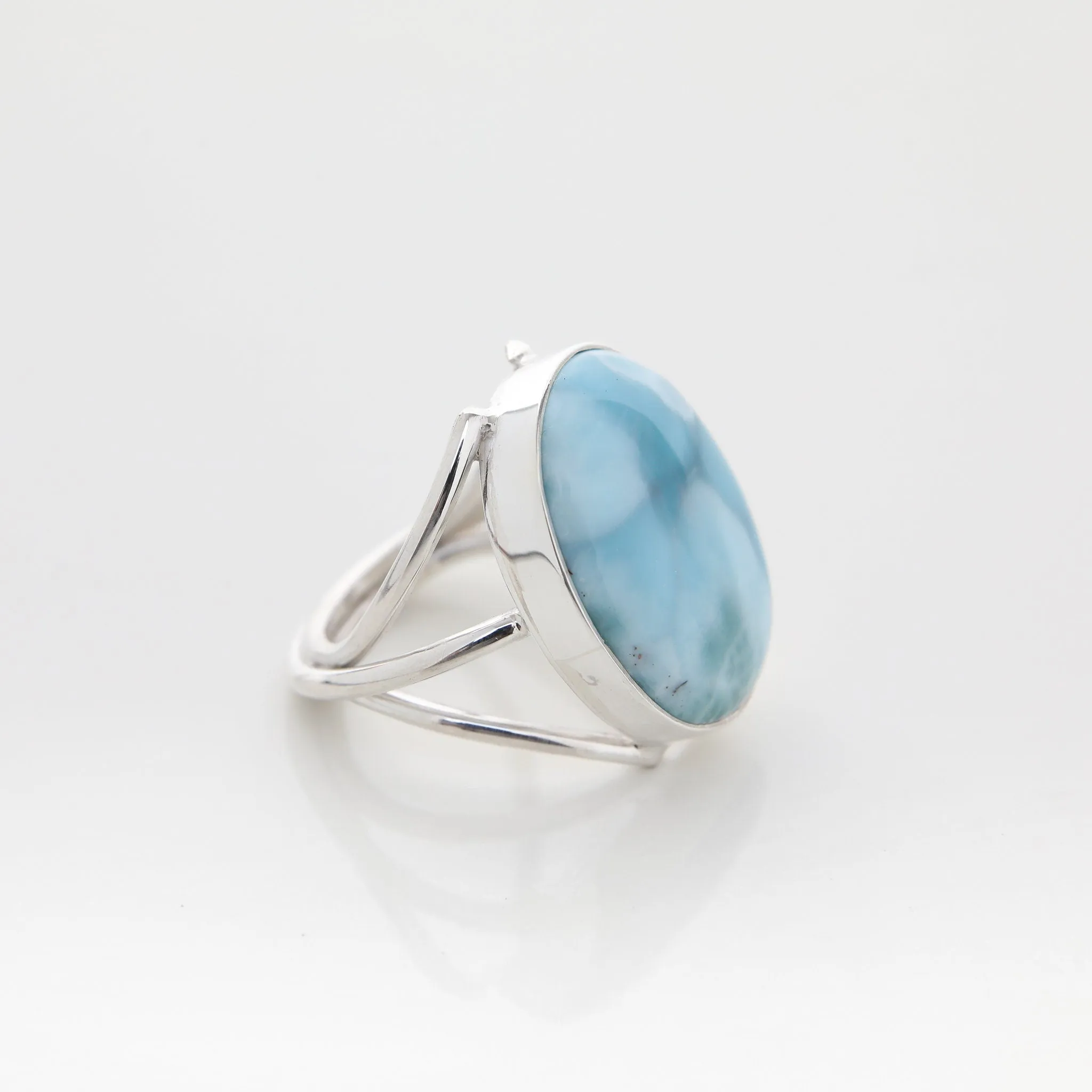 Larimar Ring Yhaminnha