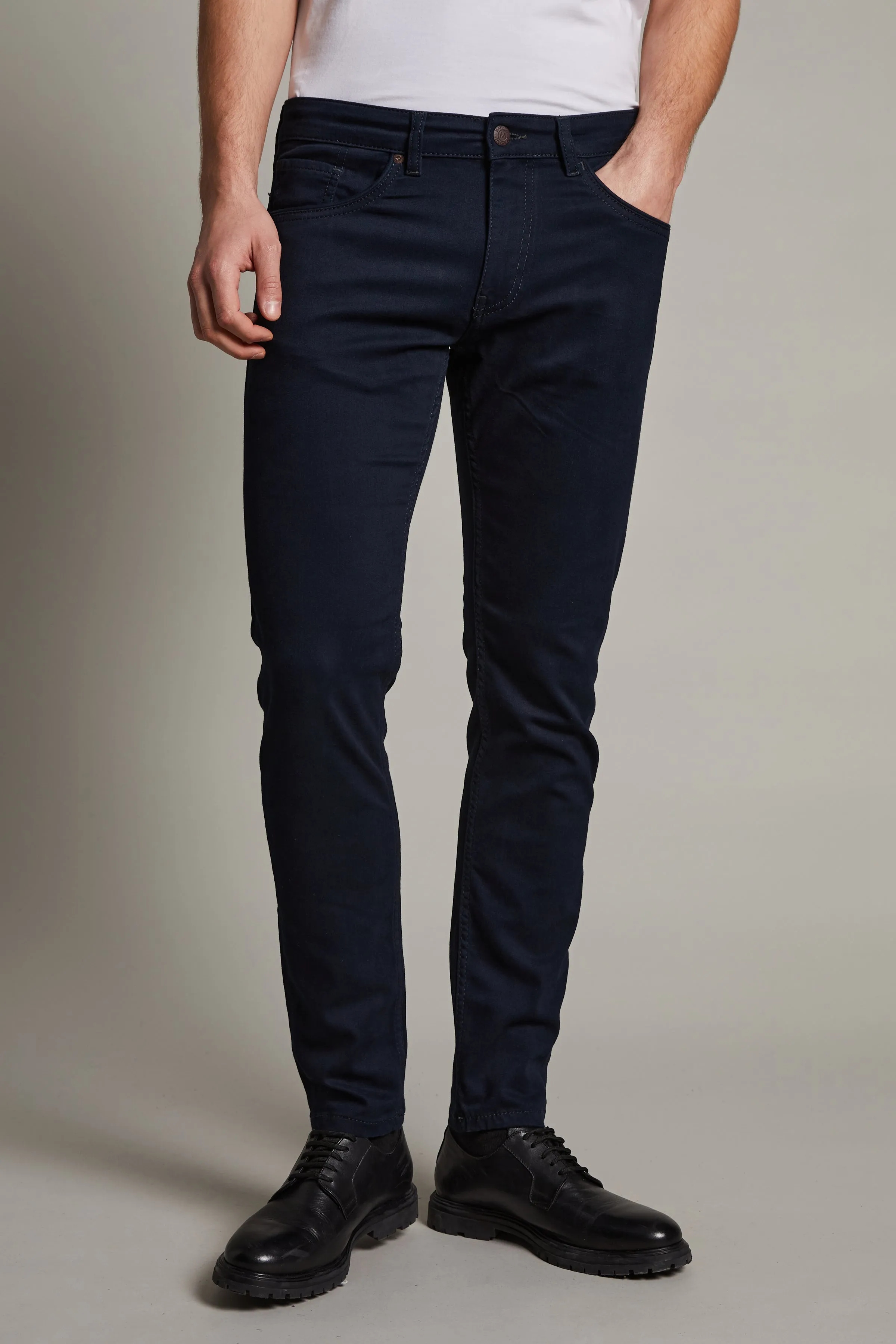 Matinique MAPete Soft Chino Slim Jeans/Navy - CORE SS24